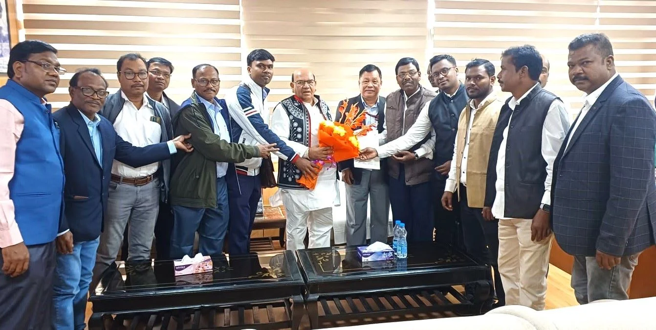 बोकारो, भिलाई, बर्नपुर, दुर्गापुर, राउरकेला, अलॉय स्टील प्लांट के प्रतिनिधि बैठक में शामिल हुए। कार्मिकों के वेलफेयर पर चर्चा।