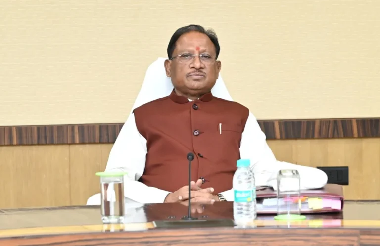 CG Cabinet meeting Rebate of Re 1 per unit in electricity to Chhattisgarh's mini steel plants and steel industry, this decision of the government affects farmers and youth