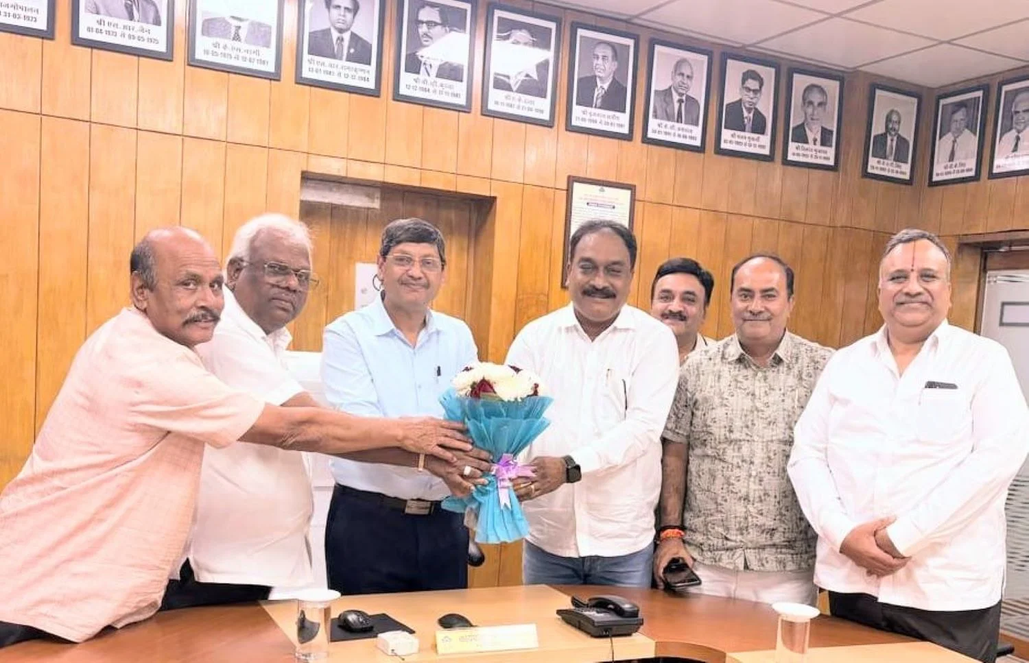 Contractors met Rakesh Kumar, ED Works of Bhilai Steel Plant, read what happened