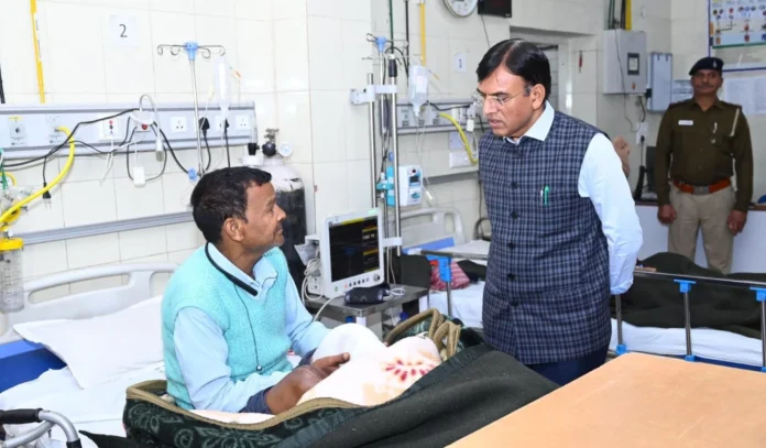 Union Minister reached Labor Bureau EPFO __and ESIC Model Hospital said - EPFO working system is improving