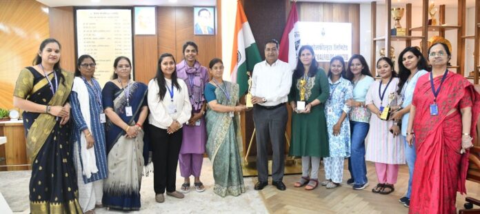 Women in Public Sector: Women employees of Western Coalfields Limited won the second Best Enterprise Award