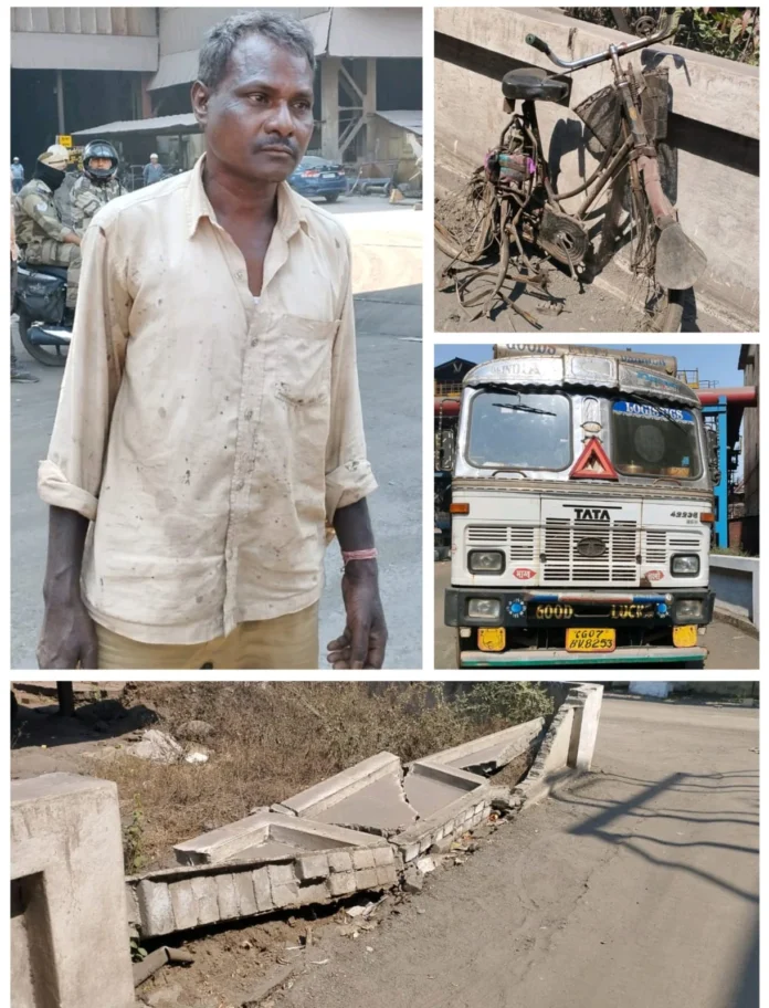 Accident in Bhilai Steel Plant, truck hits, worker riding a bicycle injured, see photo