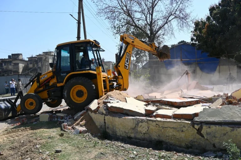 Bokaro Steel Plant: Action against encroachers, illegal construction demolished, here - special event of ESIC