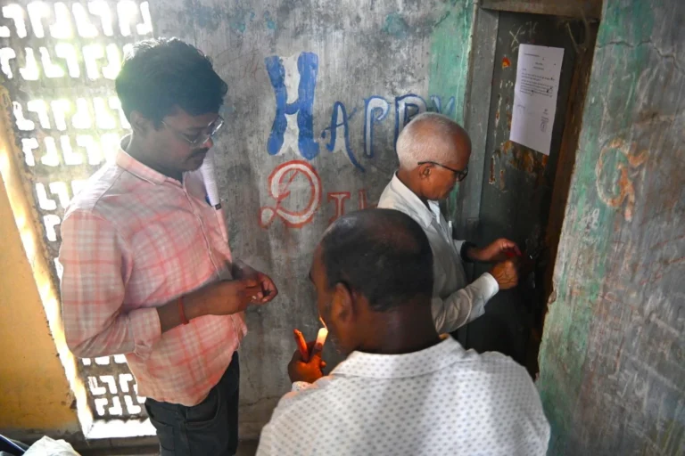 Campaign against encroachers started in Bokaro Steel Plant, 13 houses freed from encroachment