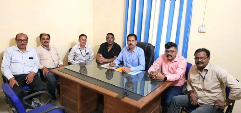 BSP management made a mistake by closing the Subject to Vacation Scheme INTUC said Build a shed for two-wheeler drivers at Boria Gate