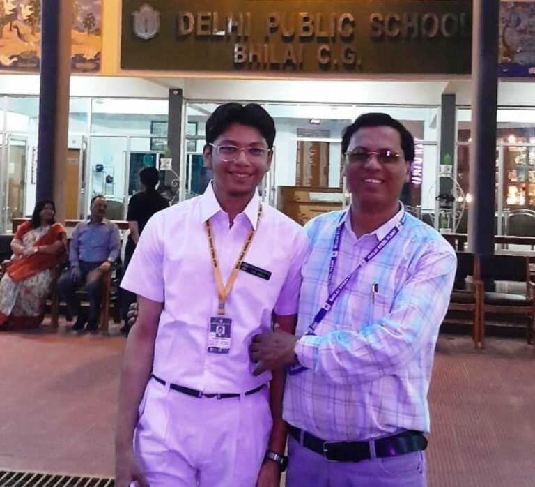 Krishang son of SAIL BSP personnel, scored 98 percent marks in CBSE 10th board exam applauded in city and school