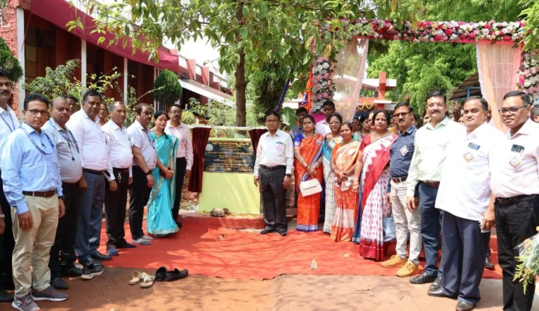 SAIL RSP handed over Bolani Mines schools to DAV