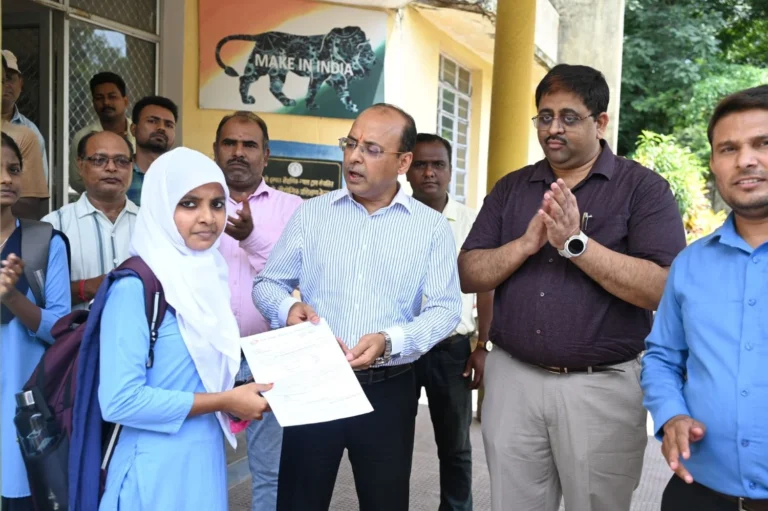 Campus Recruitment-Placement Drive 2025 in Bokaro Private ITI, smiling faces