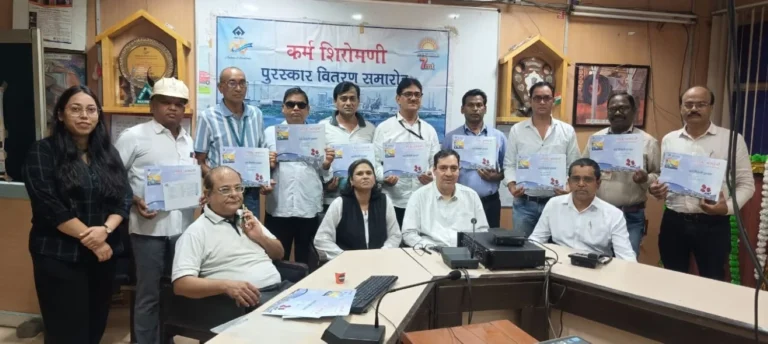 Bhilai Steel Plant employees received award