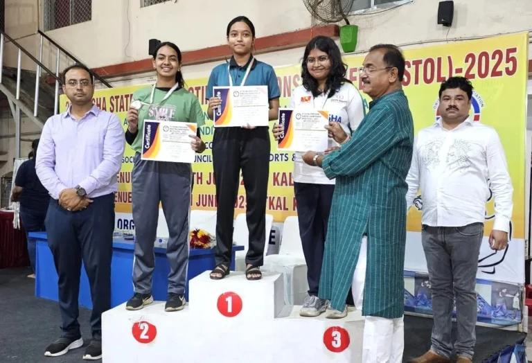 SAIL Rourkela Steel Plant officers daughter won silver medal in shooting championship