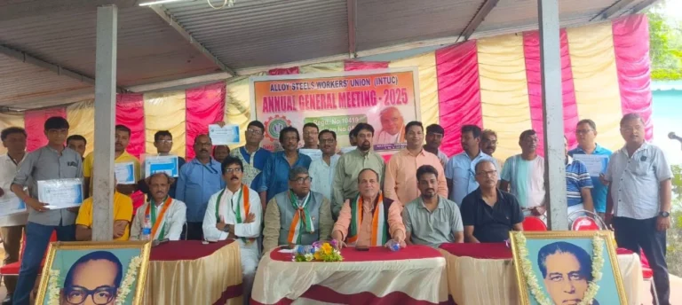 Sanjeev Reddy President of Alloy Steel Plant INTUC Motilal Sinha became Executive President and Pradeep Dutta became General Secretary, retired people did not get a chance