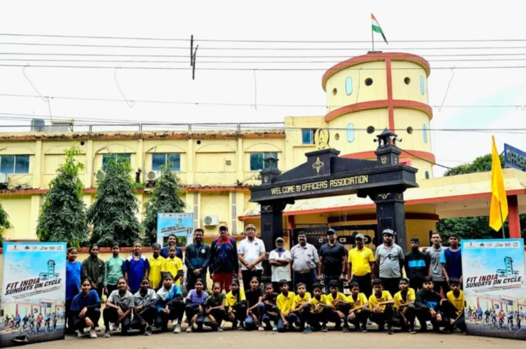 Fit India Campaign BSP Officers Rode Bicycles and Gave Mantras of Fitness