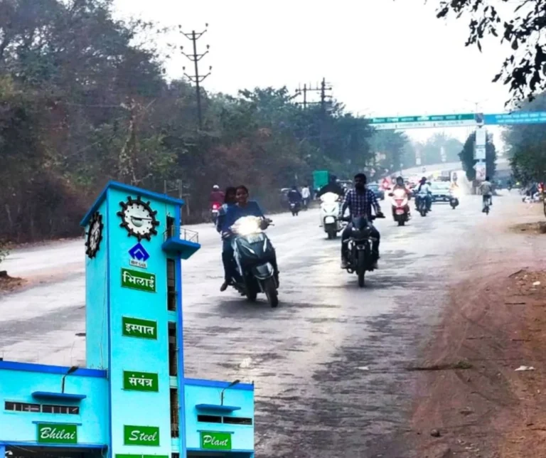 Bhilai Township Asphalting of Forest Avenue road up to Thugda Dam flyover 1