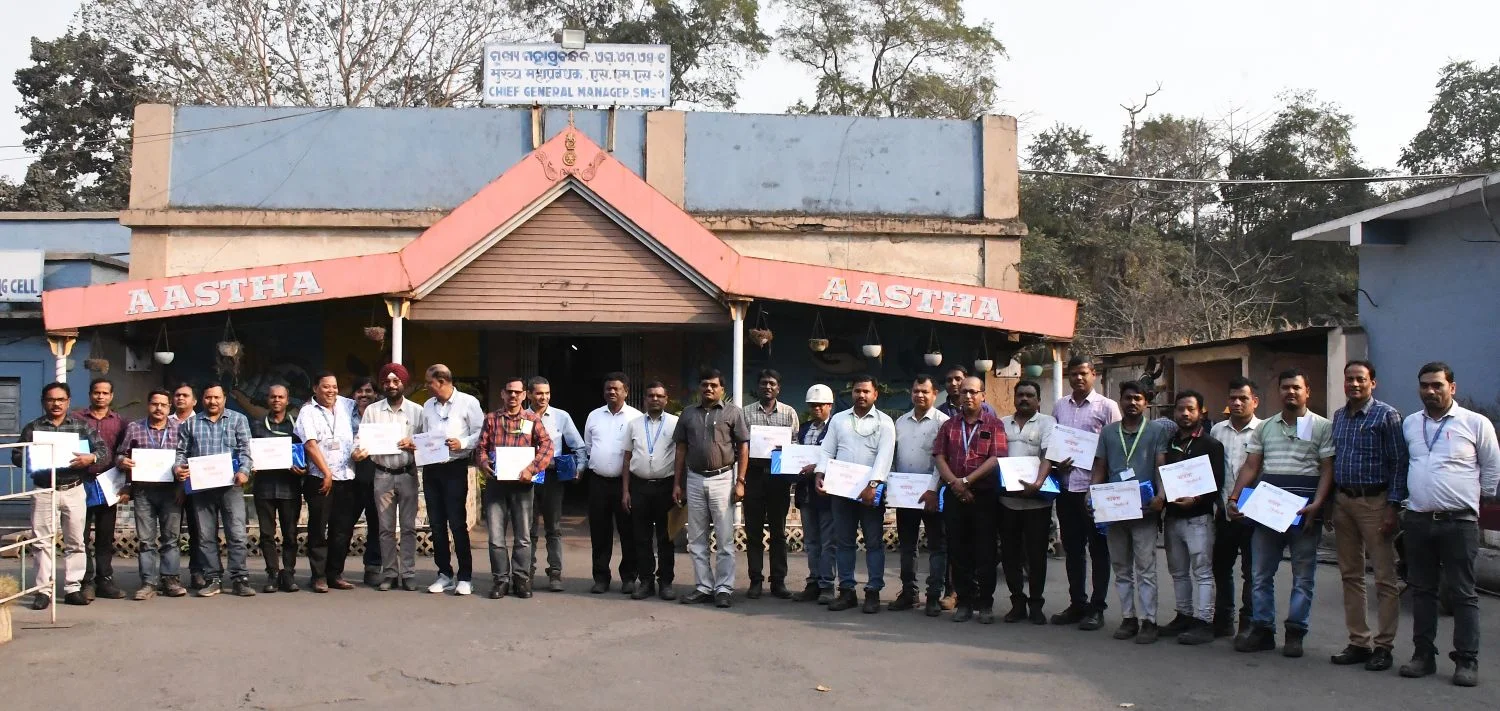 Employees of SAIL RSP SMS 1 Received Gifts