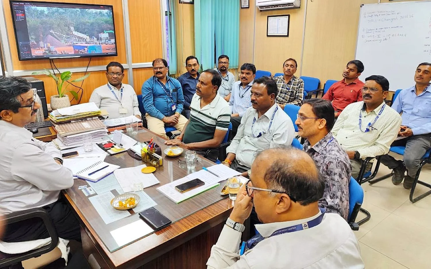 BSP News INTUC Leaders Opened the Box of Flaws in Front of the Chief General Manager of OHP