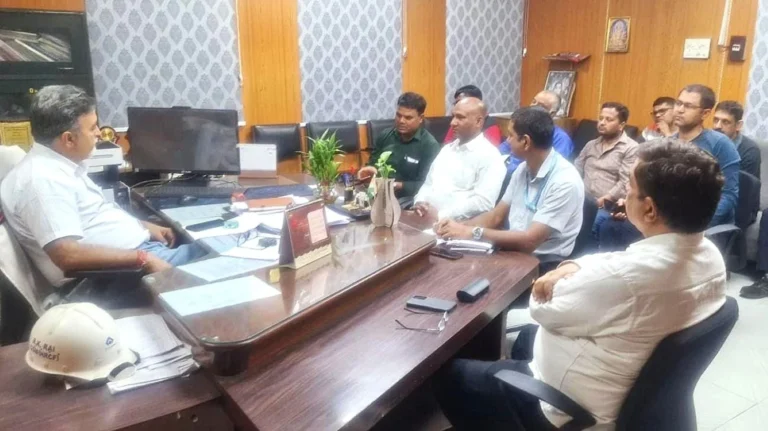 Diploma Holders of Bokaro Steel Plant Met CGM Read Special Demand