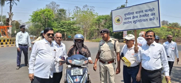HUDCO Maharashtra Sanskritik Mandal Teaching Traffic Lessons with the Police in Bhilai Township