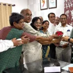 Talpuri B Block Residents Association officials met with Risali Municipal Commissioner